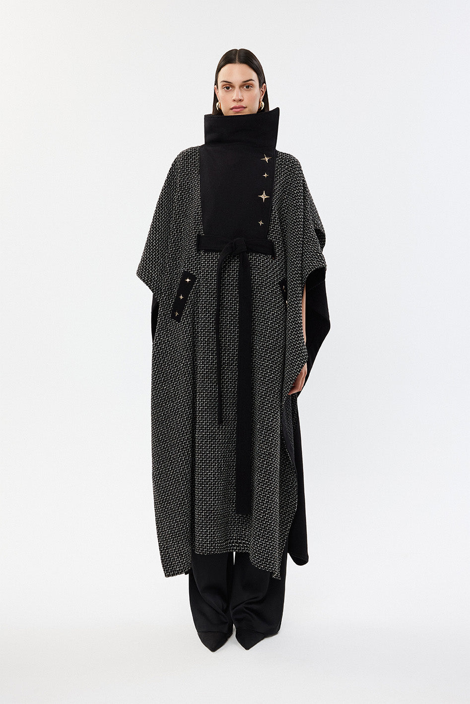 Nycus Overcoat